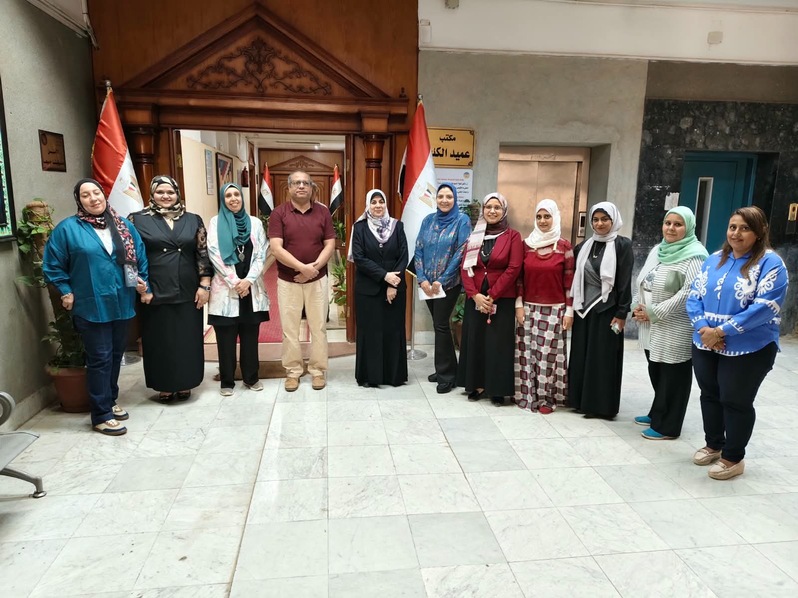 زيارة المدير التنفيذي لمركز قياس وتقويم العملية التعليمية بجامعة طنطا لوحدة القياس والتقويم بصيدلة طنطا 